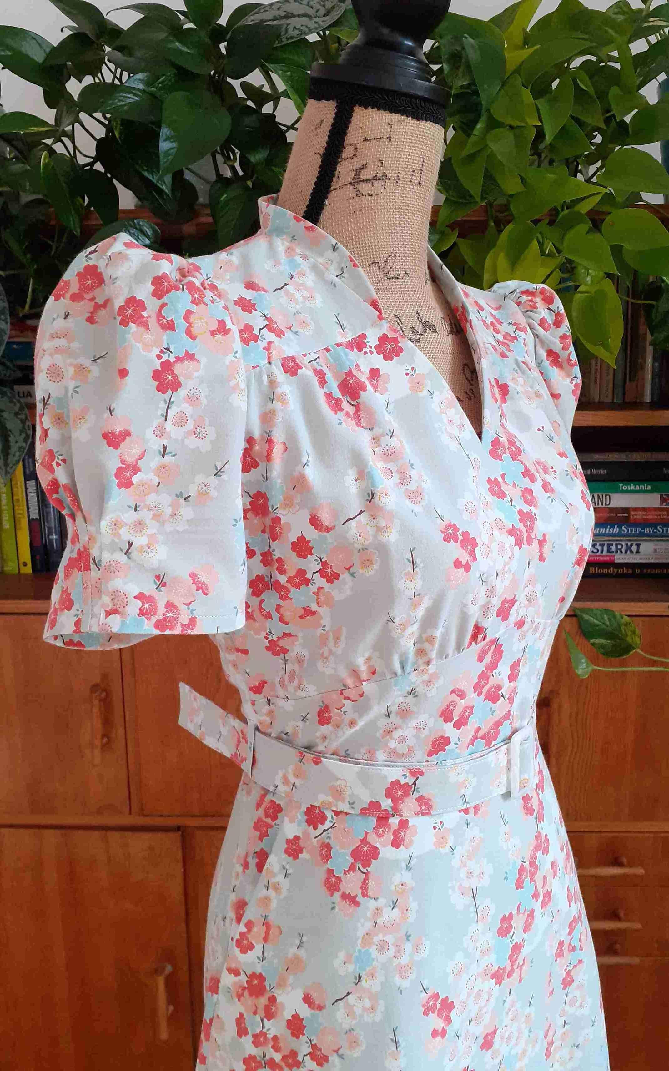 Sukienka retro w stylu lat 40-tych 3