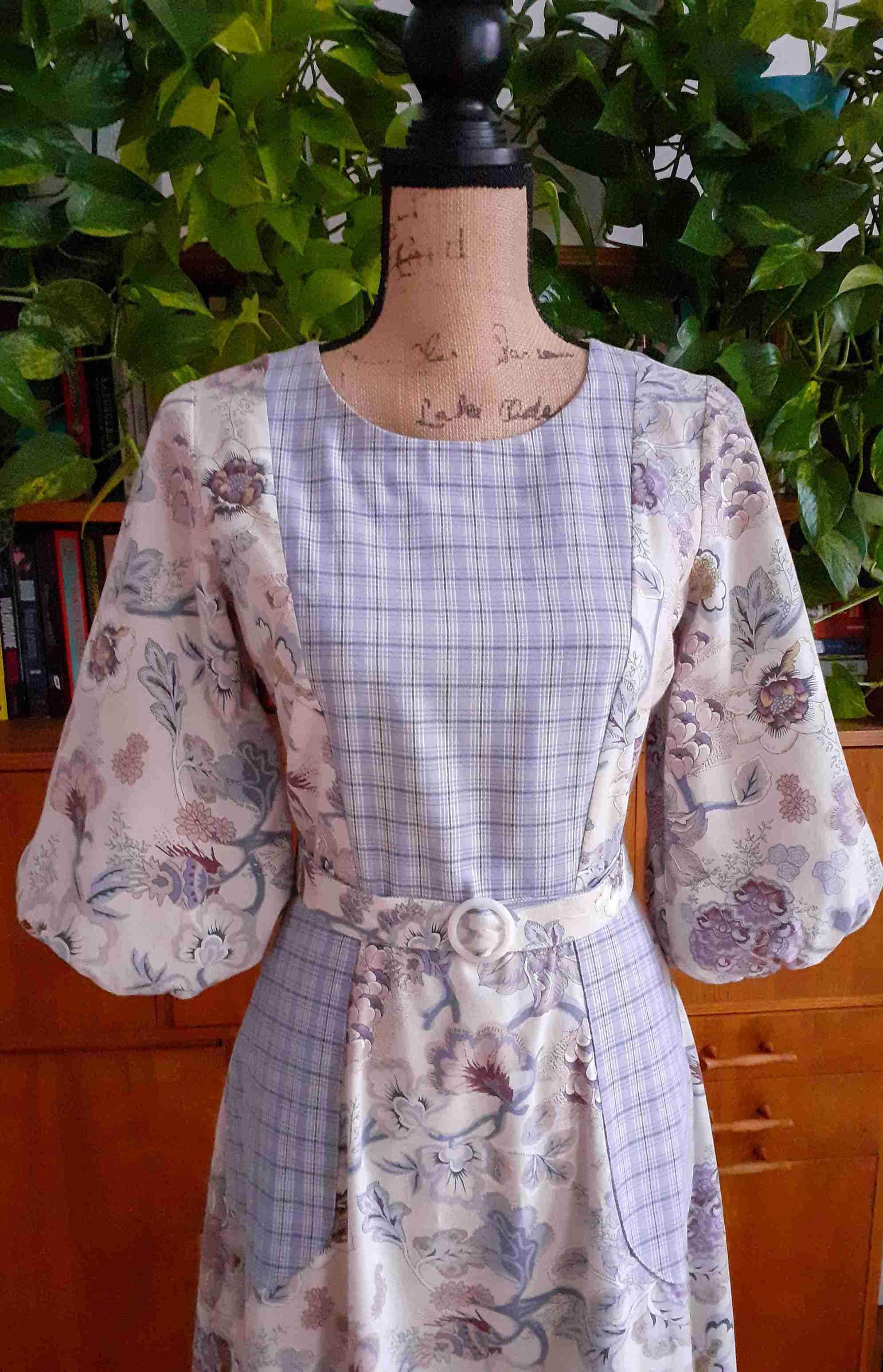 Sukienka w stylu lat 70-tych 2