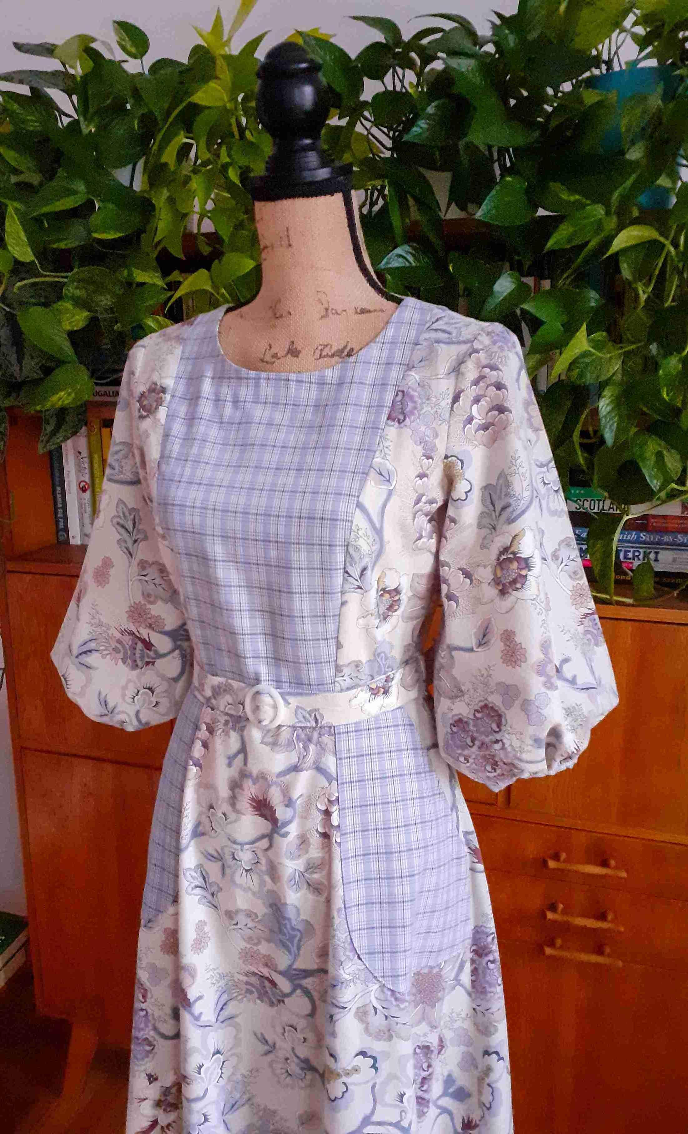 Sukienka w stylu lat 70-tych 5