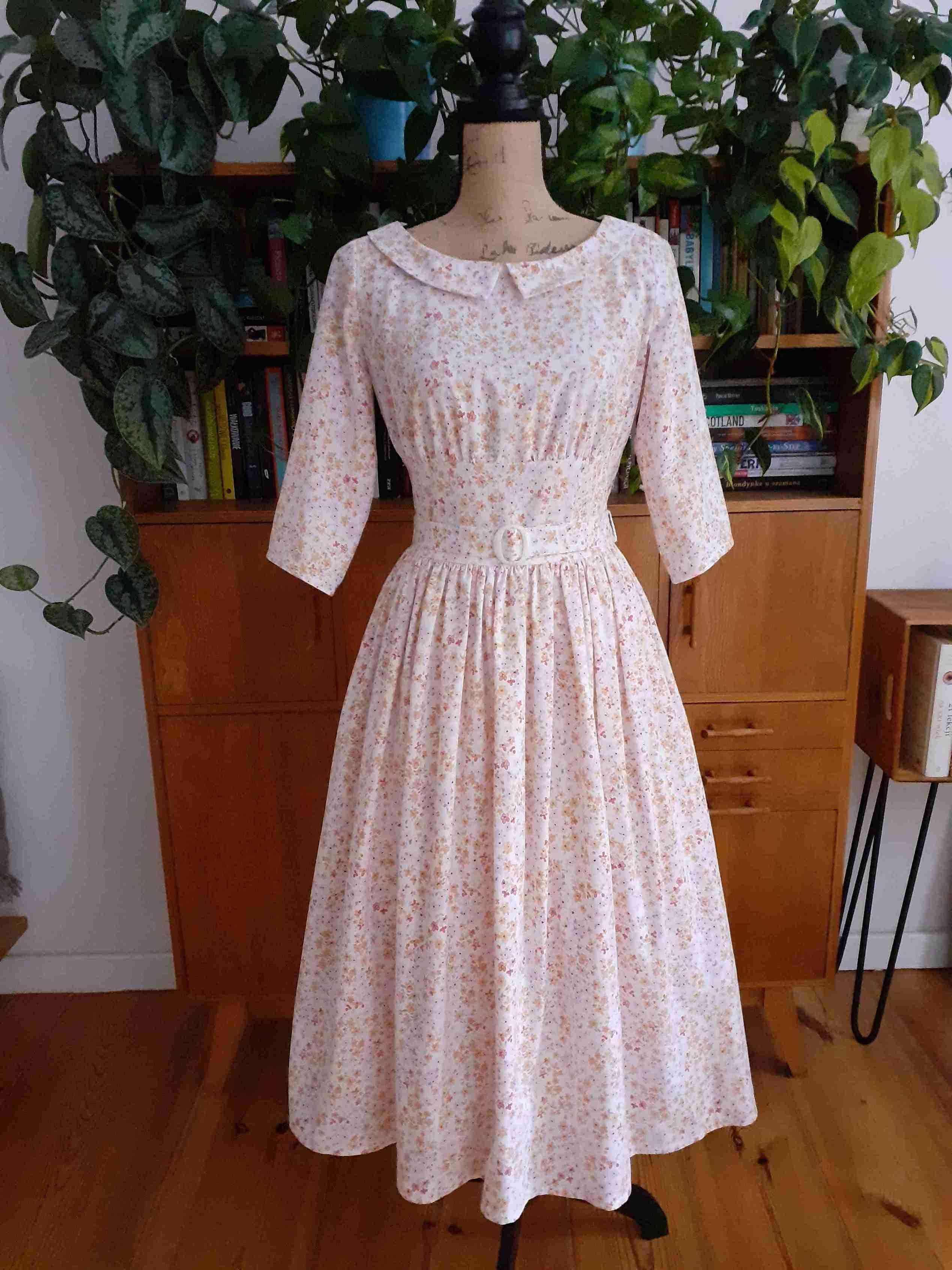 Sukienka retro w stylu lat 50-tych 