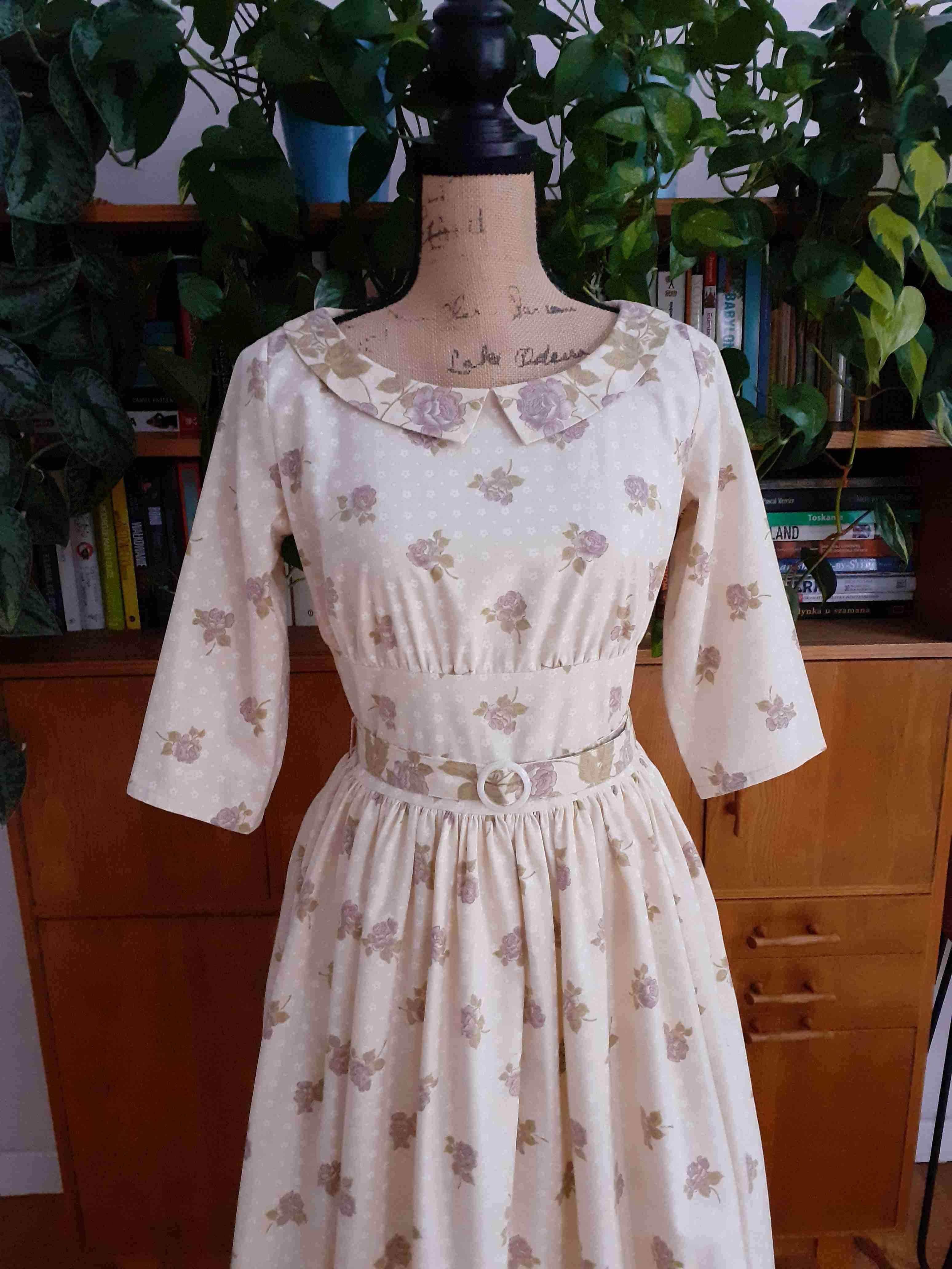 Sukienka retro w stylu lat 50-tych 1